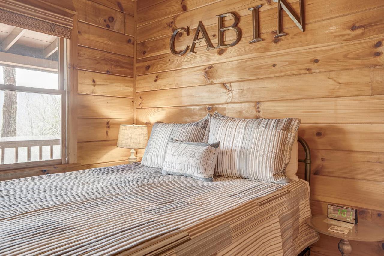 ブルーリッジ山脈 Antler Ridge Hideawayヴィラ エクステリア 写真