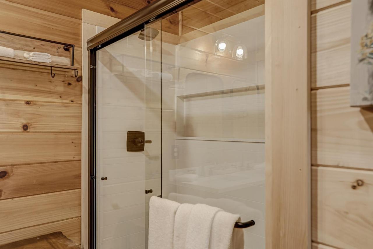 ブルーリッジ山脈 Antler Ridge Hideawayヴィラ エクステリア 写真