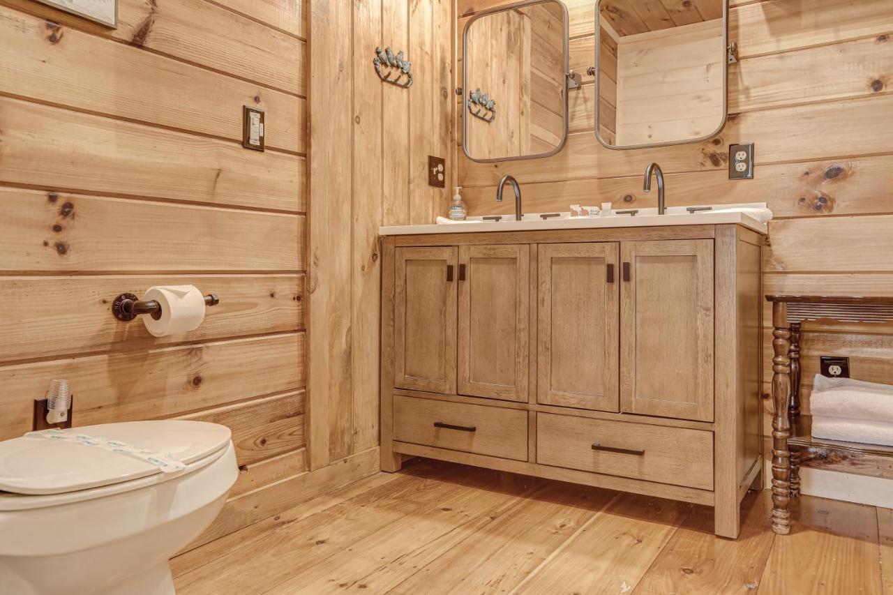 ブルーリッジ山脈 Antler Ridge Hideawayヴィラ エクステリア 写真