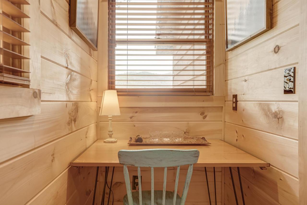 ブルーリッジ山脈 Antler Ridge Hideawayヴィラ エクステリア 写真