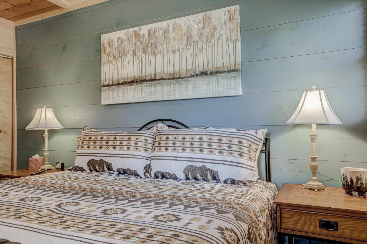 ブルーリッジ山脈 Antler Ridge Hideawayヴィラ エクステリア 写真