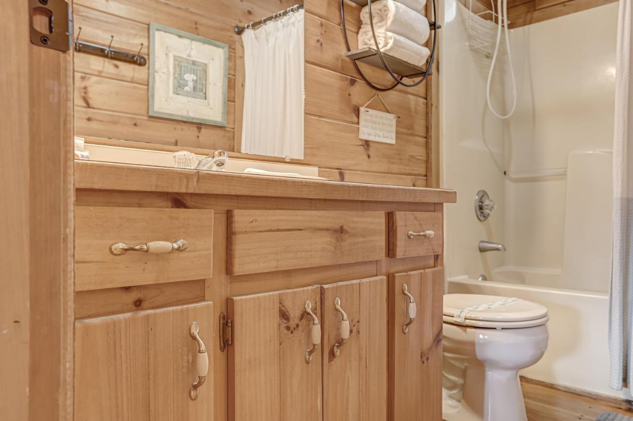 ブルーリッジ山脈 Antler Ridge Hideawayヴィラ エクステリア 写真