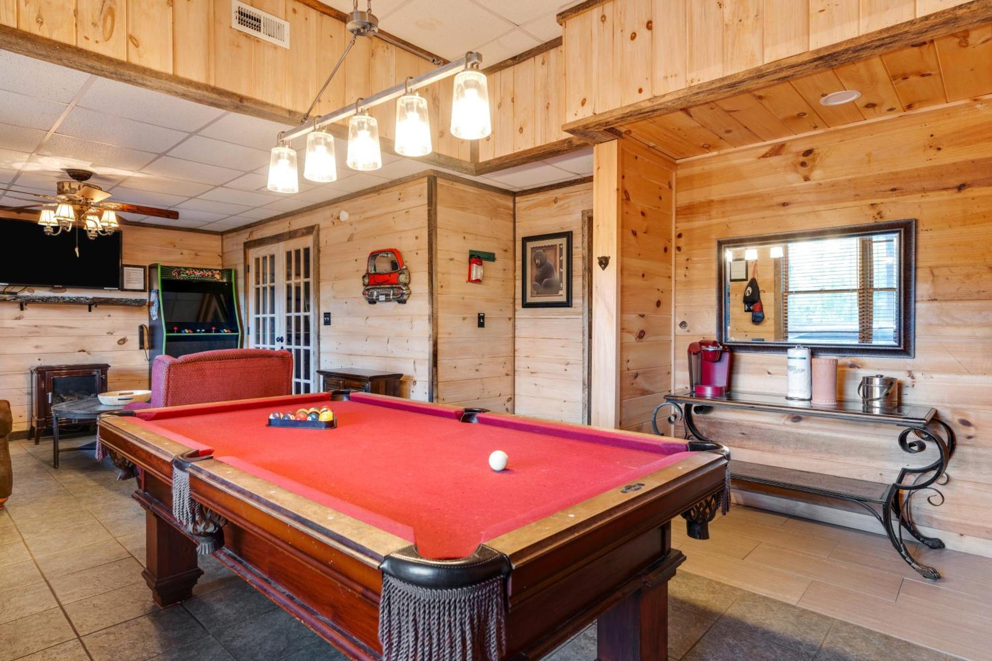 ブルーリッジ山脈 Antler Ridge Hideawayヴィラ エクステリア 写真