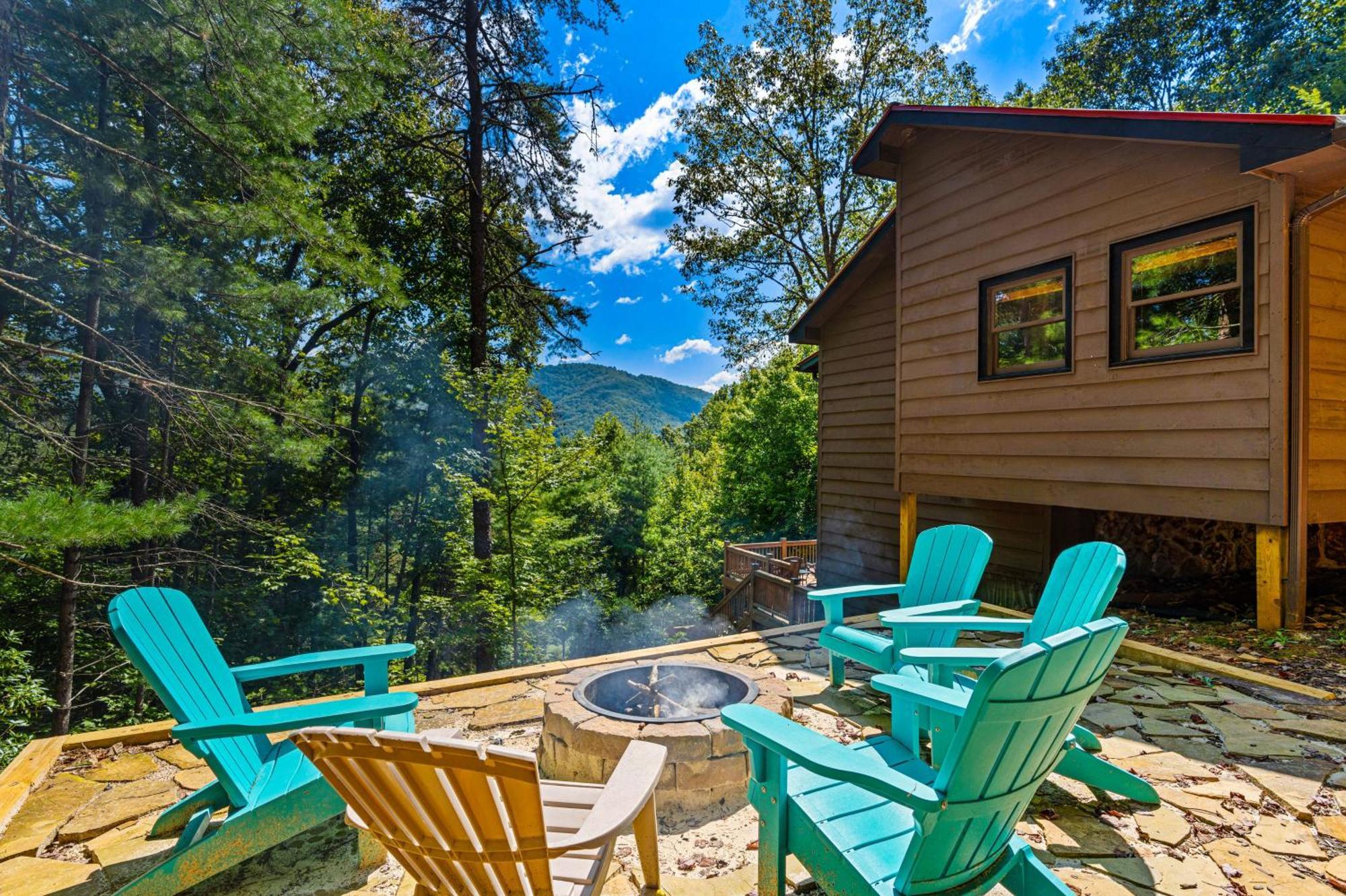 ブルーリッジ山脈 Antler Ridge Hideawayヴィラ エクステリア 写真